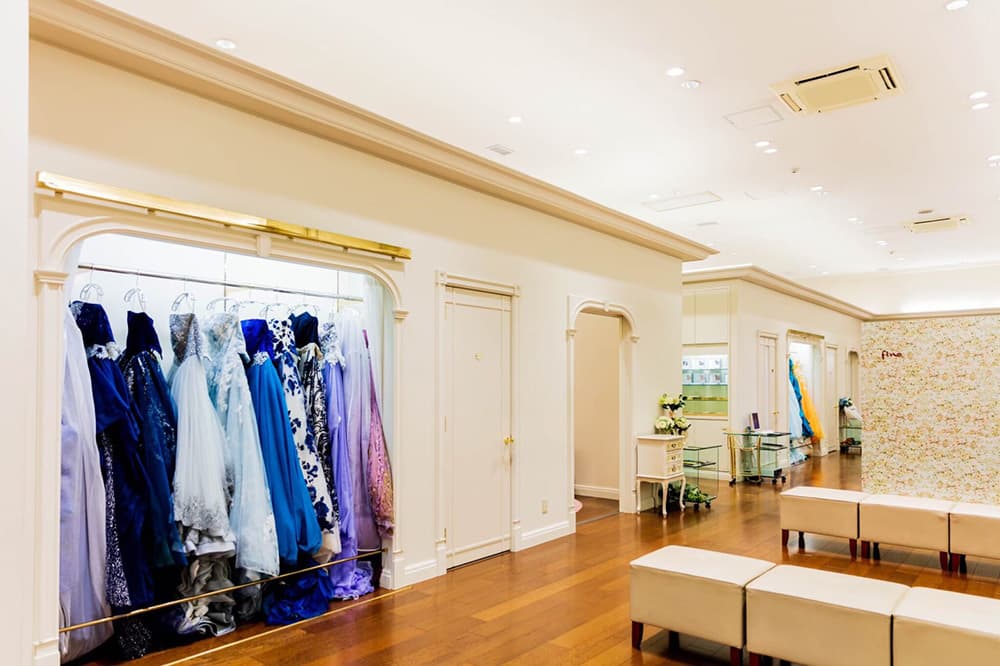 フィーノ静岡店の内観