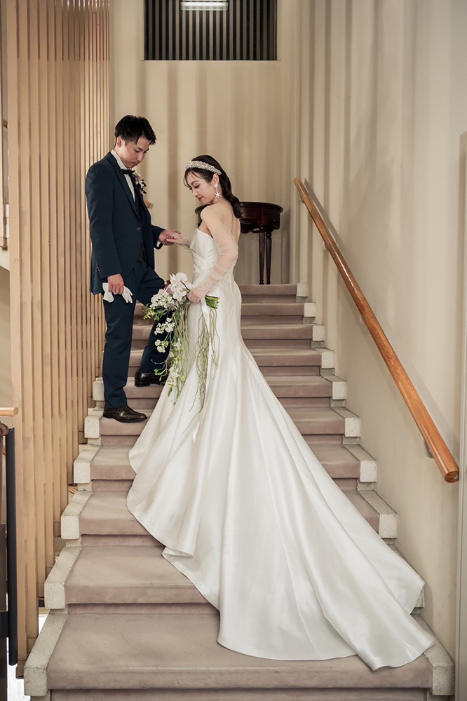 結婚式場無料紹介はなといろのフォトウエディングと会食の記念写真